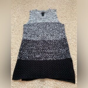 New Directions Grey and Black Sweater Vest Size Large